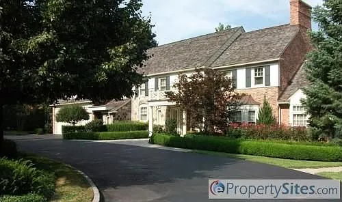150 Lowell Ct photo 1
