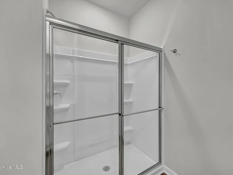 1095 Hanson Dr — Photo 13