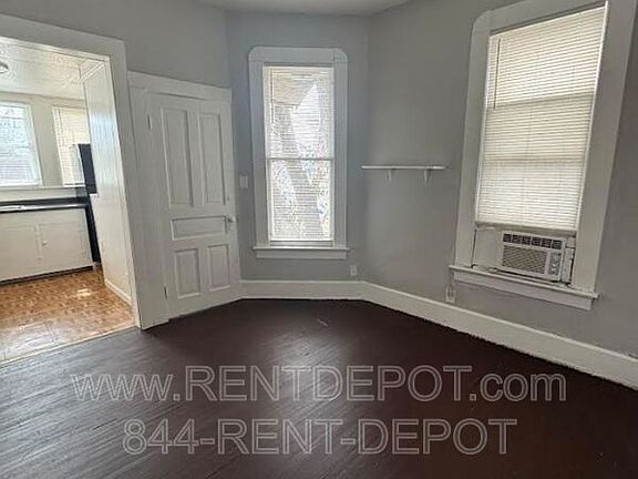 2nd image of 1419 SE 2nd St