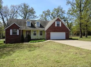 2700 Harber Oaks Loop, Grove, OK 74344
