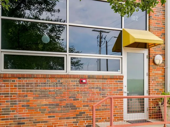 522 Locust Ln Unit 102, Kansas City, MO 64106