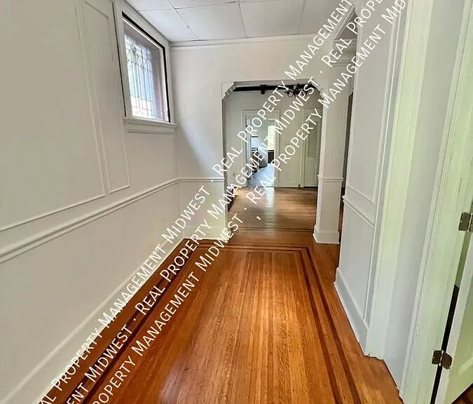 3341 Bishop St — Photo 3
