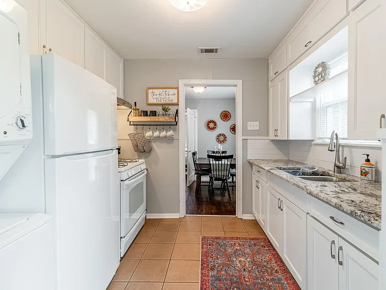 1201 W Alan Ave — Photo 10