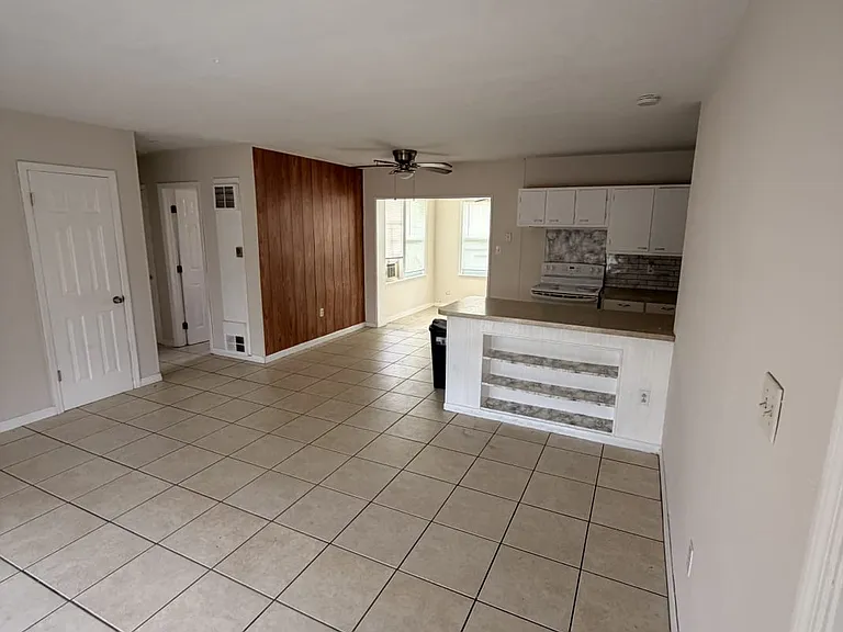 22138 Belinda Ave — Photo 5