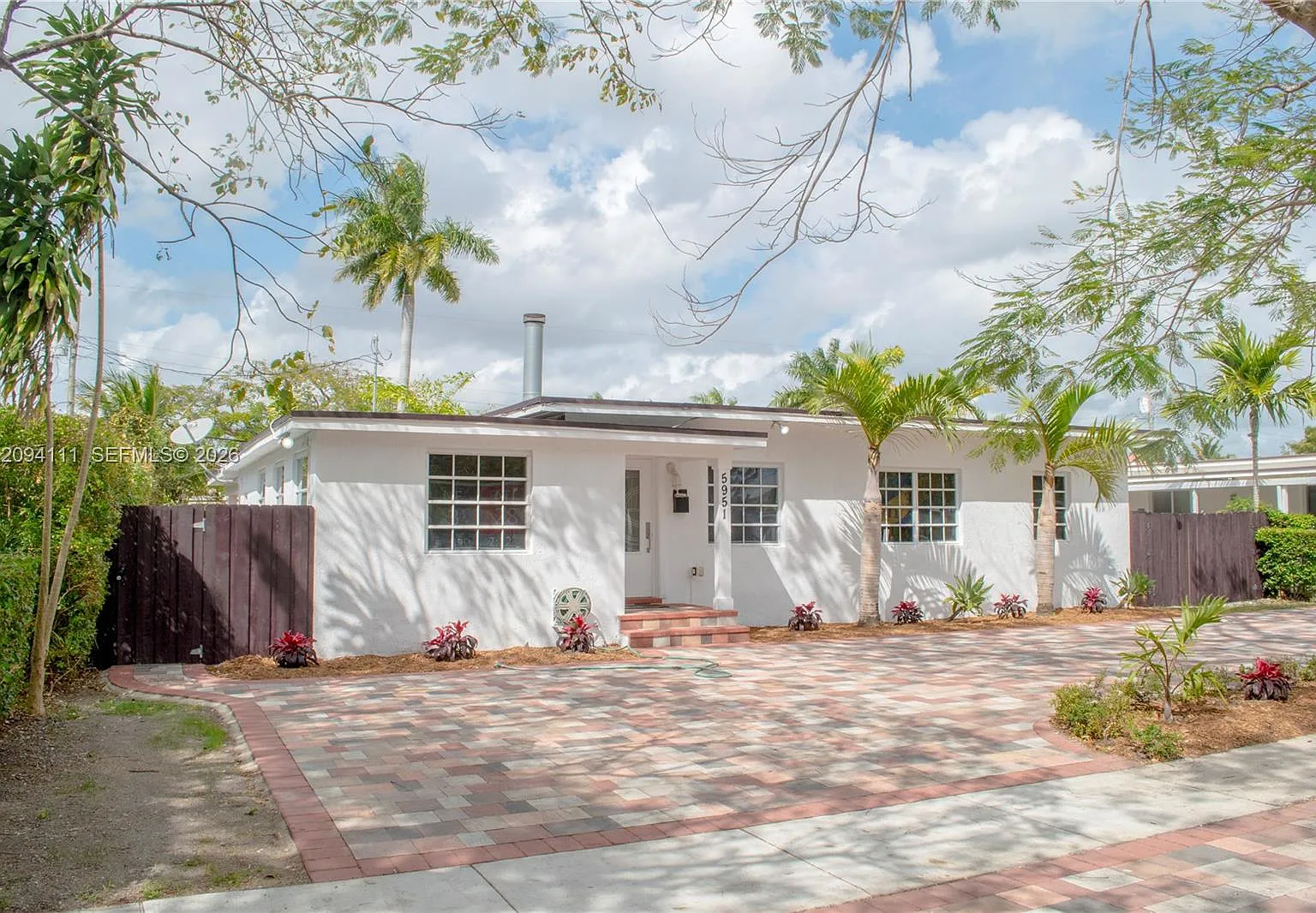 Riviera Estates 1st Addn — Photo 1