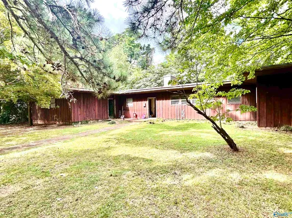 1104 S Madison St, Athens, AL 35611