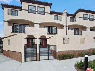 904 Warwick Ave, Thousand Oaks, CA 91360