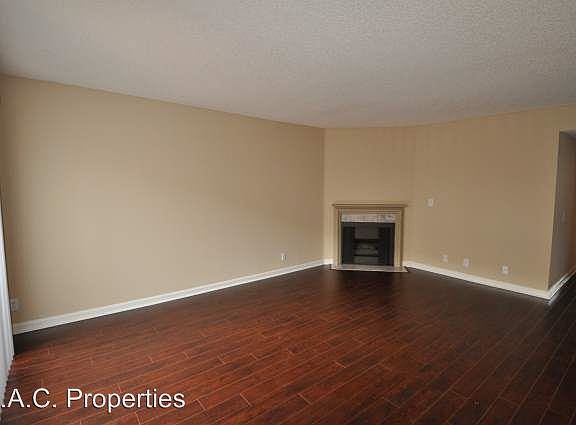 5th image of 11255 Huston St APT 205