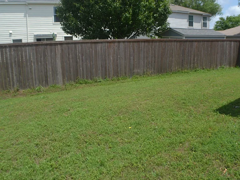 1305 Swan Ridge Dr — Photo 11