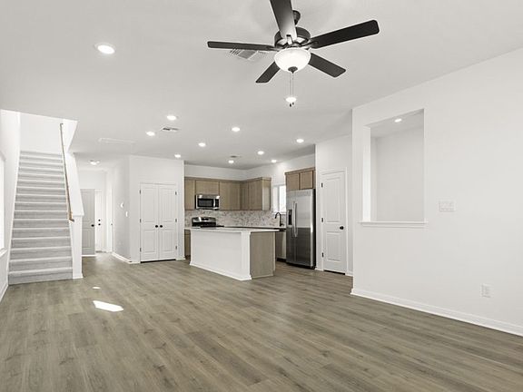 8_LivingRoom3