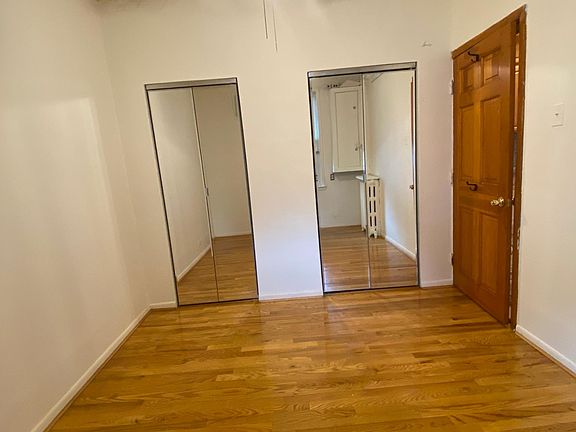 3rd image of 3015 Barkley Ave #1