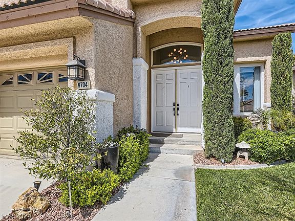 3rd image of 9704 Cameo Rose Ln