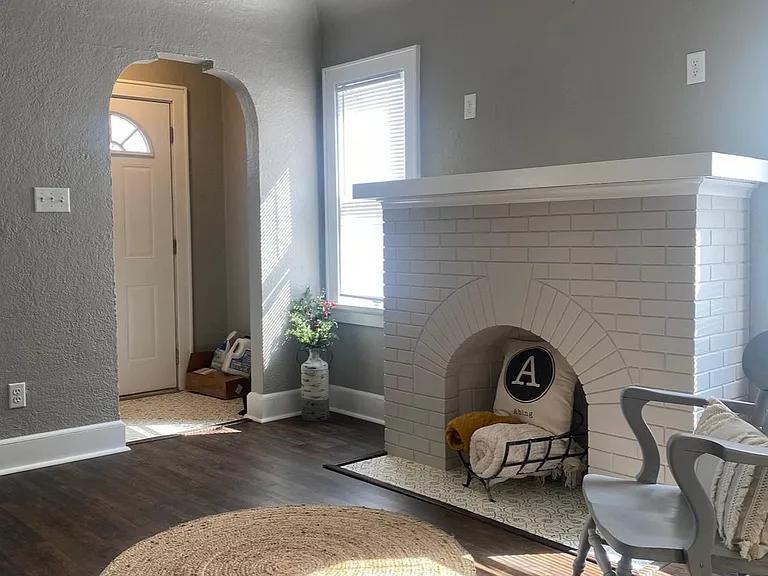 1315 S 54th St — Photo 1