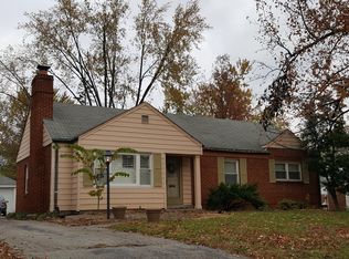 211 W Old Watson Rd, Saint Louis, MO 63119