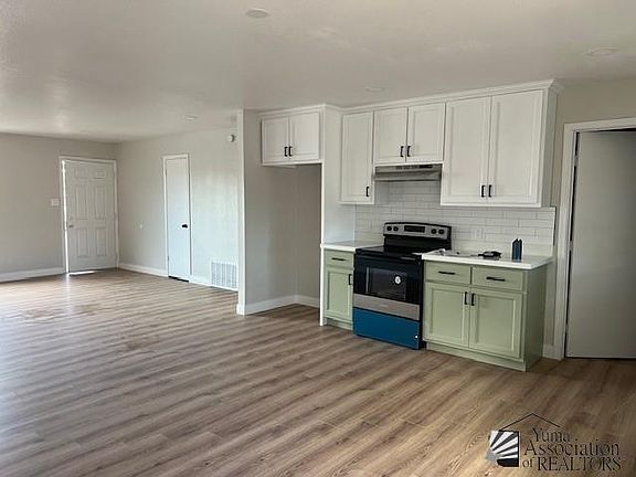 2nd image of 2655 S Barbara Ave