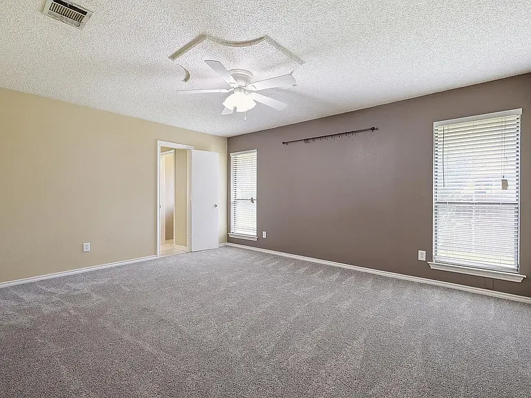 2813 Cripple Creek Trl — Photo 21