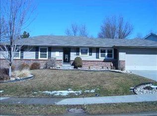 15040 Patterson Cir, Omaha, NE 68137