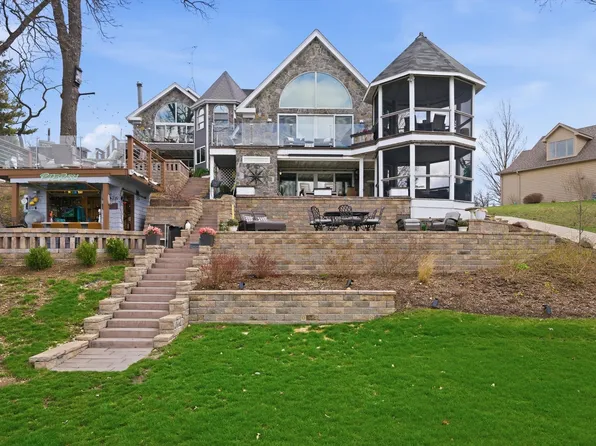 (undisclosed Address), Fox Lake, IL 60020