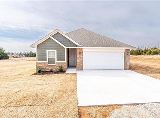 5301 Grassland Dr, Guthrie, OK 73044