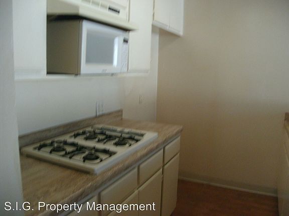 3rd image of 10422 Eldora Ave APT 7
