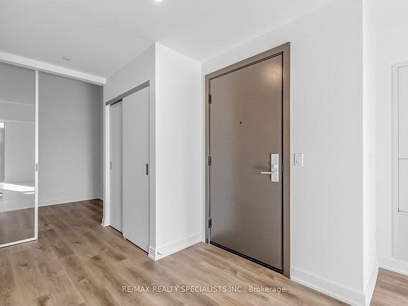 3rd image of 91 John St S #710
