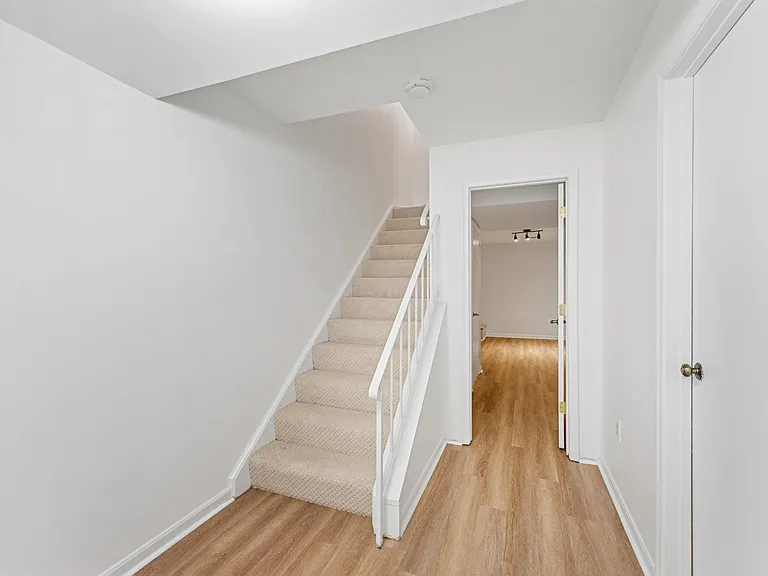 7428 Chummley Ct — Photo 23