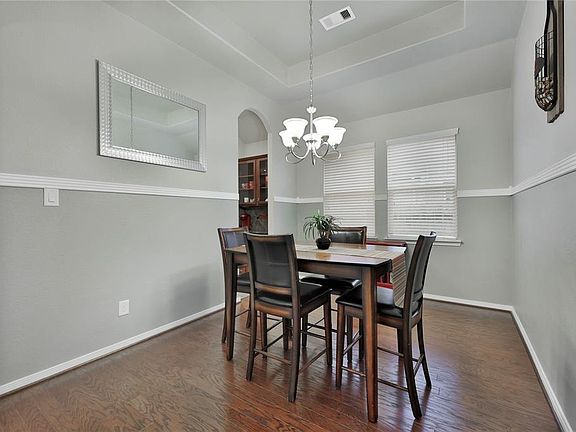 5th image of 134 Springshed Pl