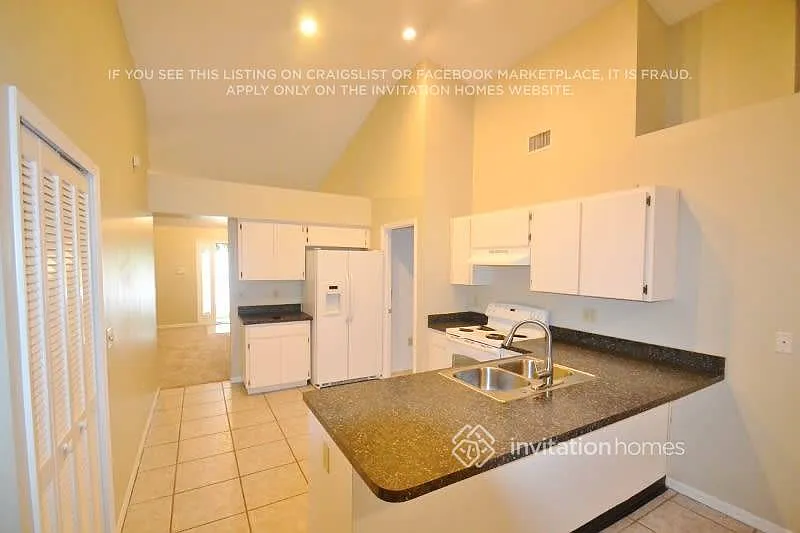1814 Woodcut Dr Lutz, FL 33559 — Photo 3