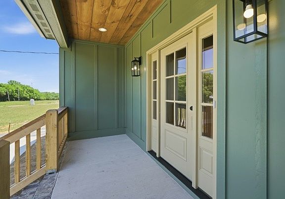 5th image of 2123 Sims Rd