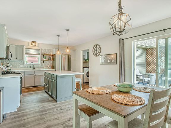 2nd image of 6115 Arrowpoint Way