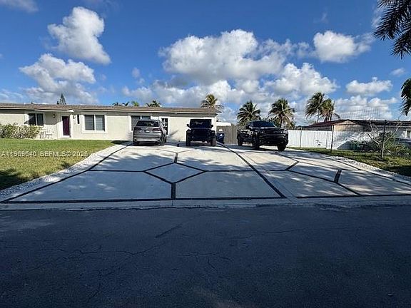 2nd image of 16321 SW 294th St