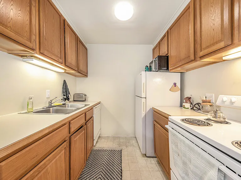 441 S. First St. — Photo 6