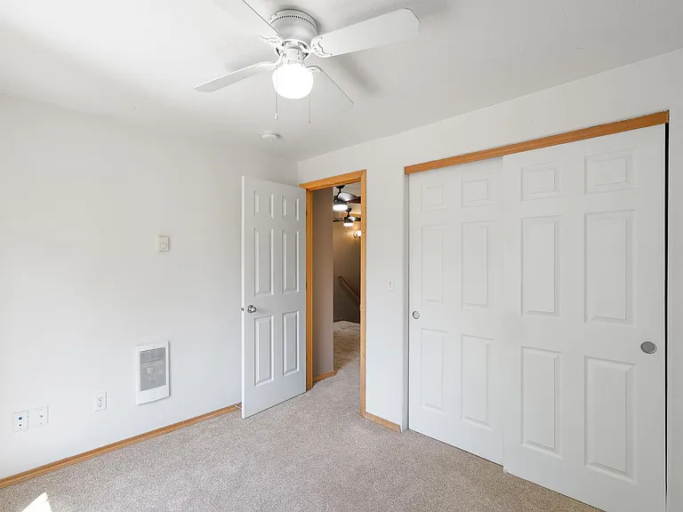 446 Corinne Dr — Photo 15