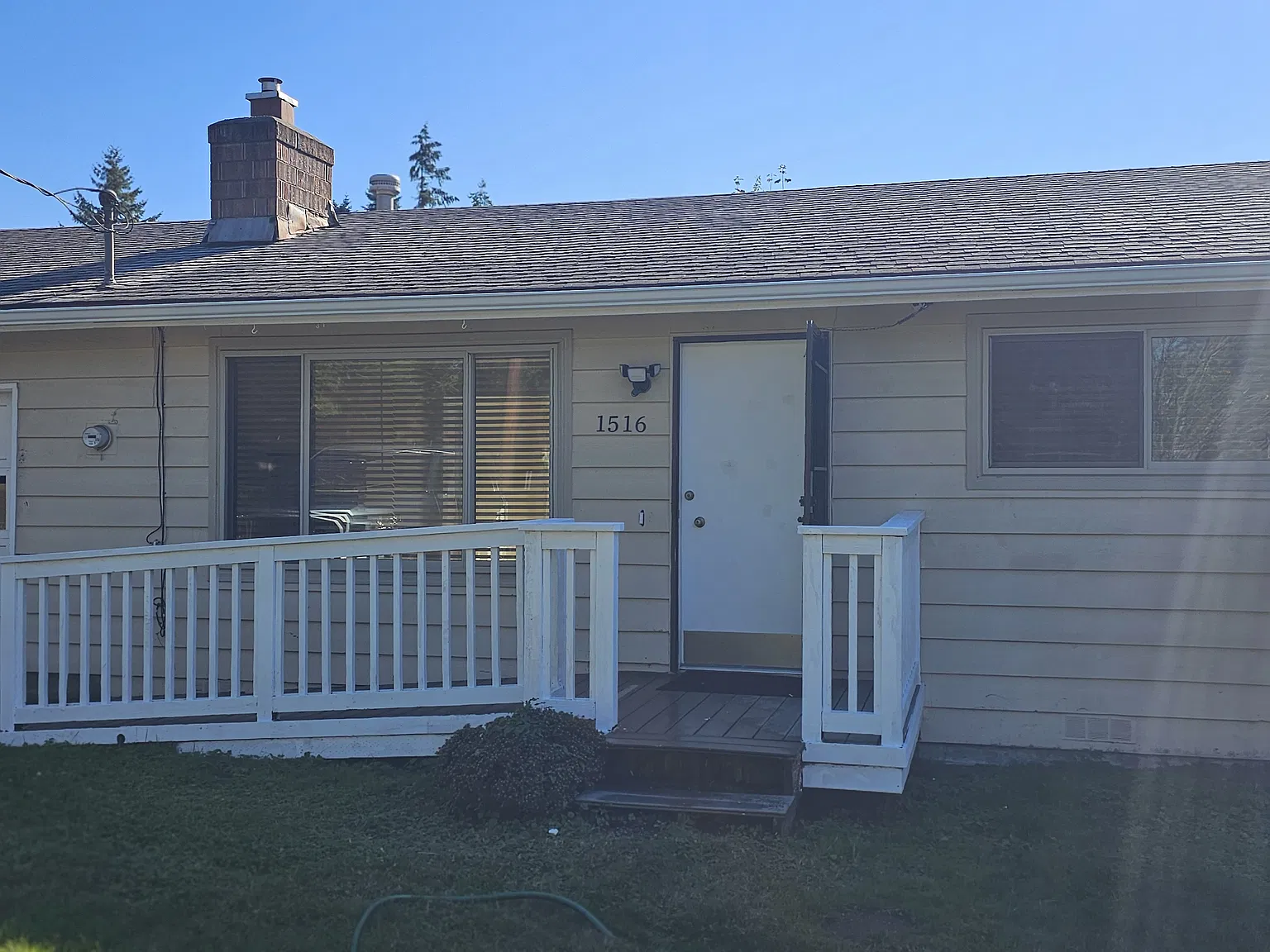 3 bed, $2,850 — Photo 1