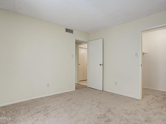 4th image of 3206 W Loma Ln Unit 3