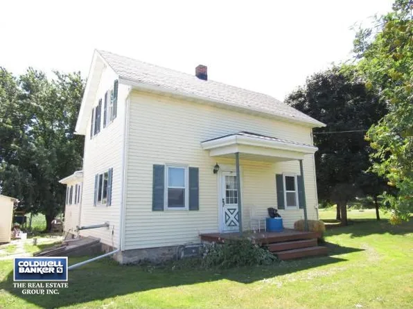 W860 Kiel Rd, New Holstein, WI 53061
