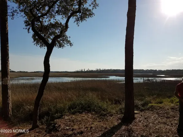 11 Captain Adkins Drive, Southport, NC 28461