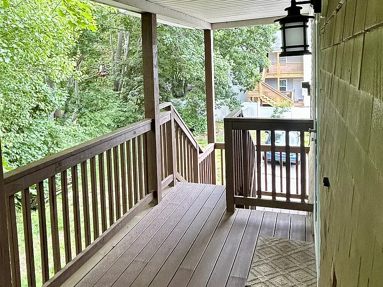 16 Railroad Ave #C — Photo 20