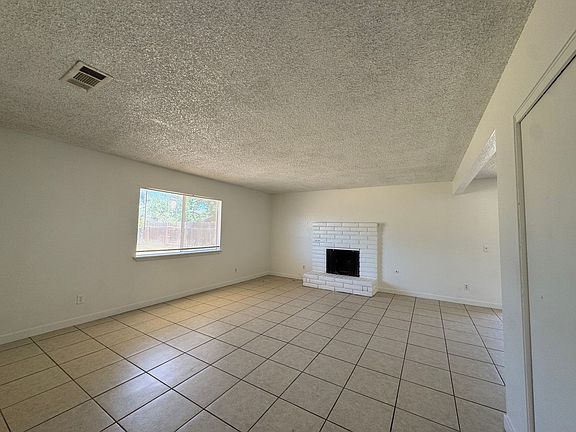 2nd image of 205 Ashlan Way
