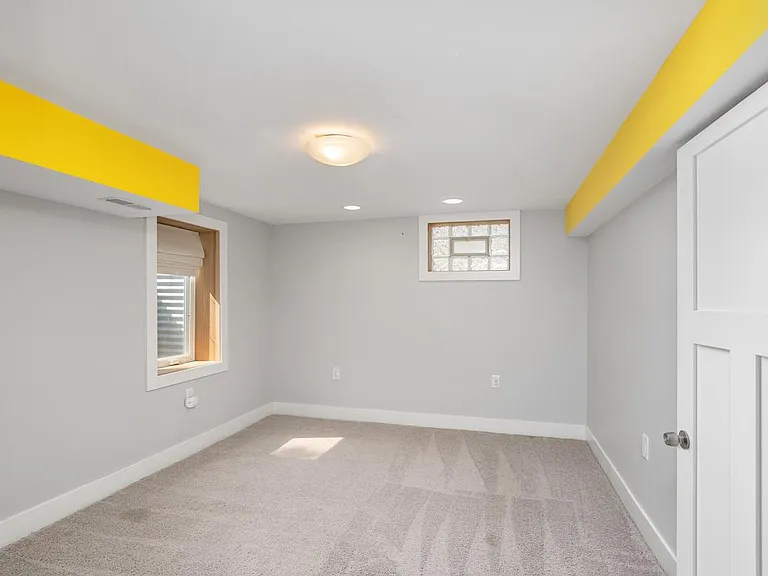 844 Ross Ct SE — Photo 14