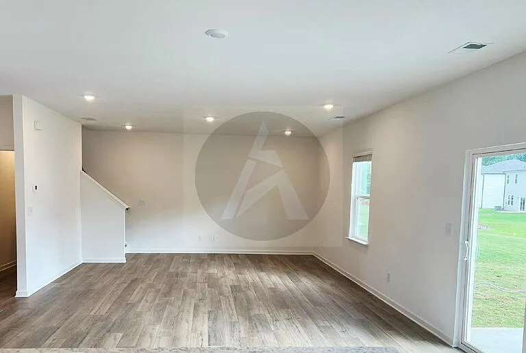 1420 Hunter Trl — Photo 11
