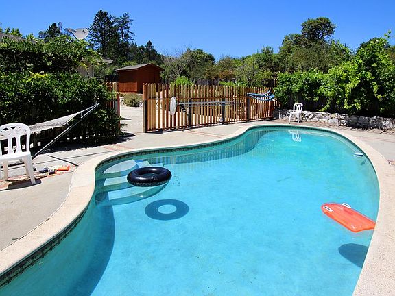 4th image of 417 Bahr Dr