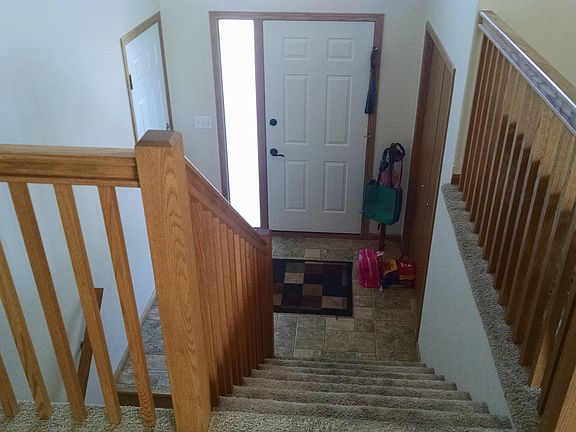 Front Door/Garage Door/Stair