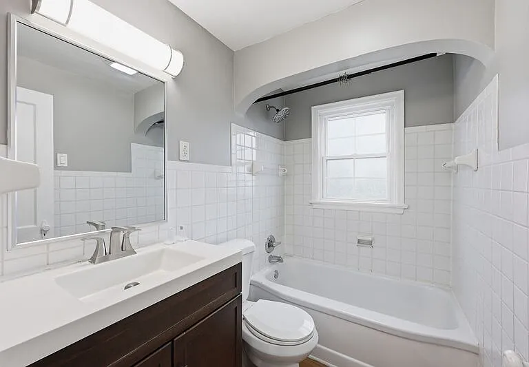 735 E Mithoff St — Photo 10