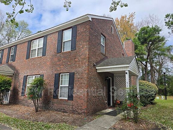 2nd image of 5150 Lampost Cir