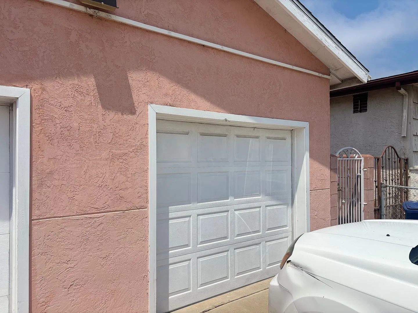 2 bedrooms 2 full bathrooms + attached studio in Chula Vista — Photo 2