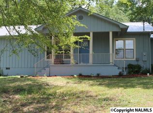 301 Tyler Ave NE, Fort Payne, AL 35967