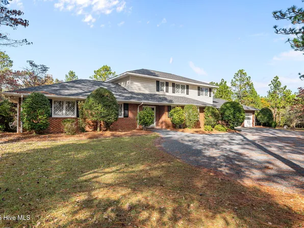2000 Airport Road, Whispering Pines, NC 28327