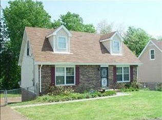 413 Beasley Dr, Clarksville, TN 37042