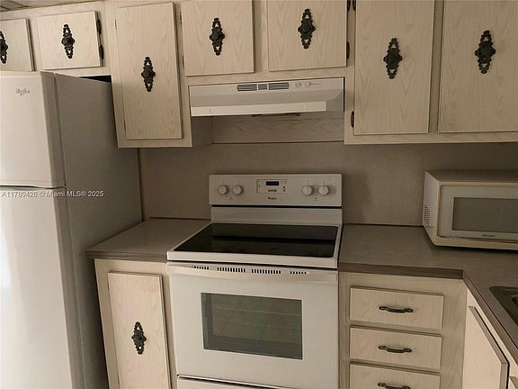 5th image of 3800 S Ocean Dr APT 615